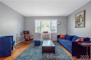 Foto del edificio - 747 N Main St