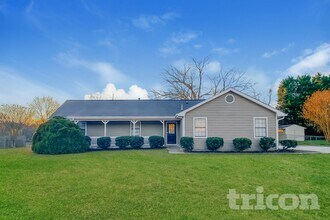 Building Photo - 11069 Hunters Ln