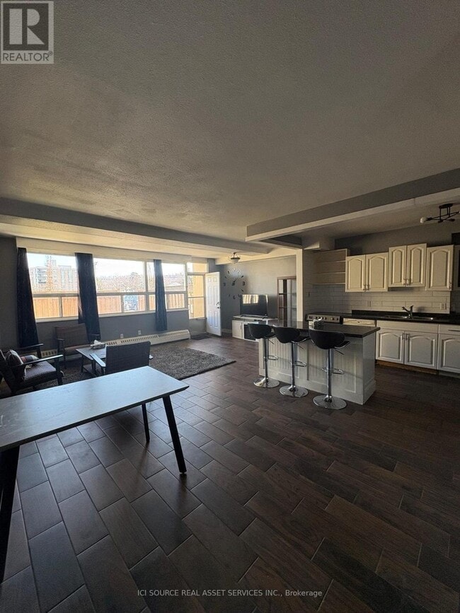 Building Photo - 15 Nicklaus Dr