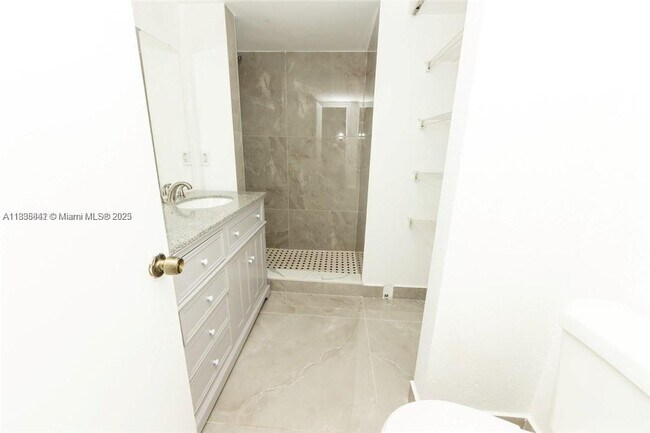 Building Photo - 4235 N University Dr