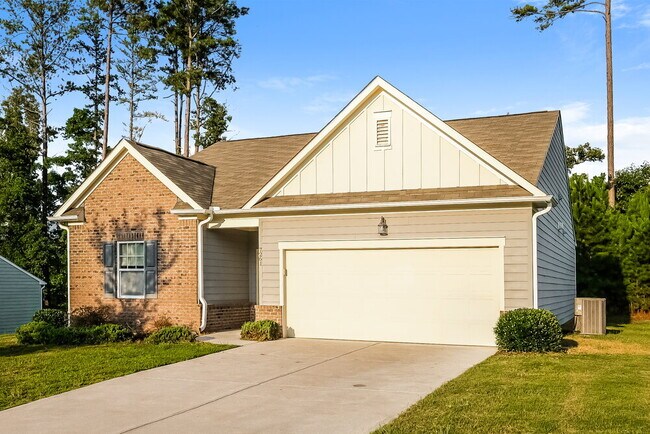 Foto del edificio - 7261 Lacey Dr