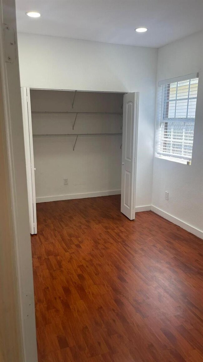 Foto del edificio - 1 bedroom in Miami FL 33142