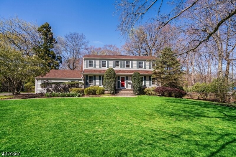 6 Oakwood Rd, Allendale, NJ 07401 House Rental in Allendale, NJ