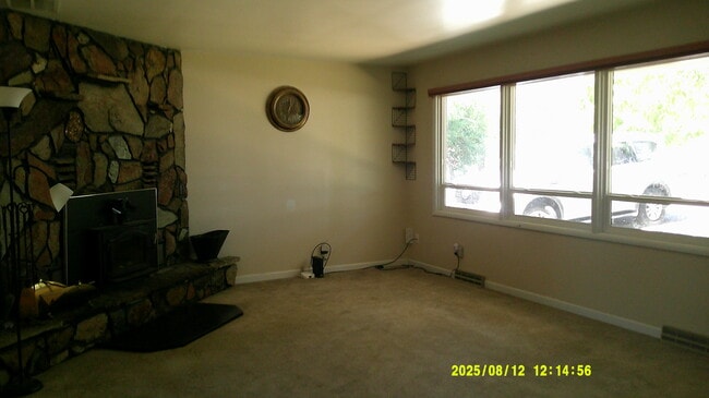 living room - 1405 Main St