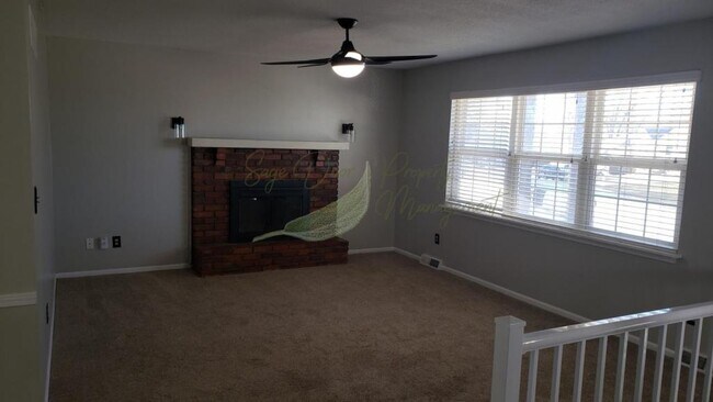 Building Photo - 305 SW Ensley Lane