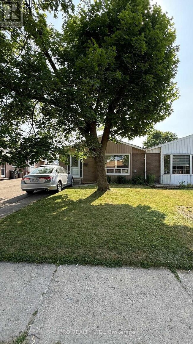 Building Photo - 66 Glenvale Blvd