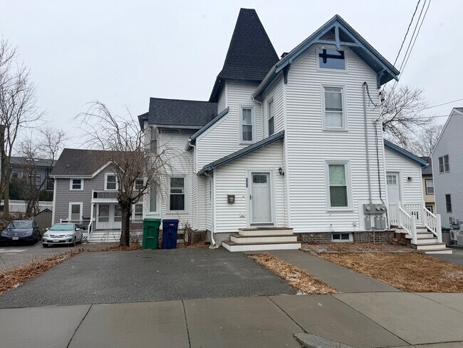 Foto del edificio - 341 Linwood Ave