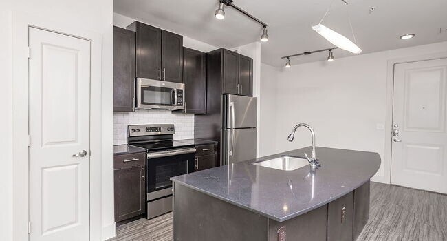Foto del edificio - Apartment for Rent
