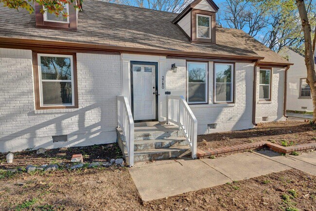 Foto del edificio - 3780 Shirlwood Ave