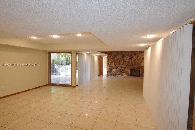 Foto del edificio - 7828 SW 118th Ct