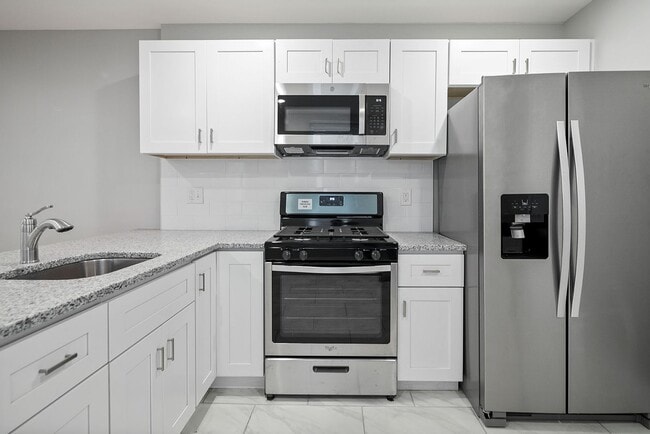 Building Photo - 3 bedroom 1 bath home in Cobbs Creek