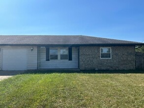Building Photo - 301-303 S County Road 400 E