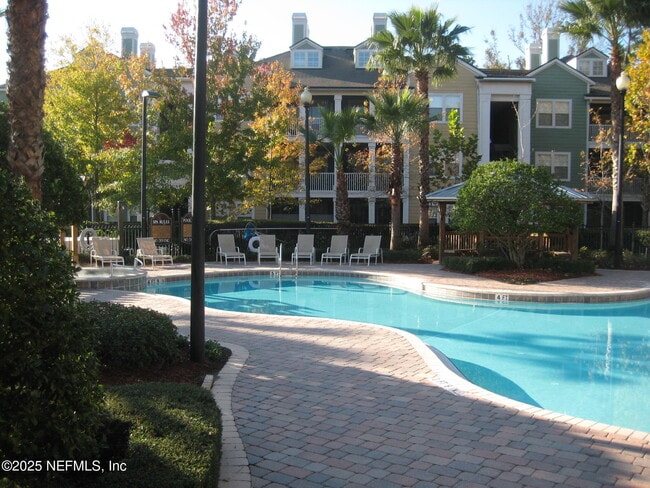 Foto del edificio - 8550 Touchton Rd