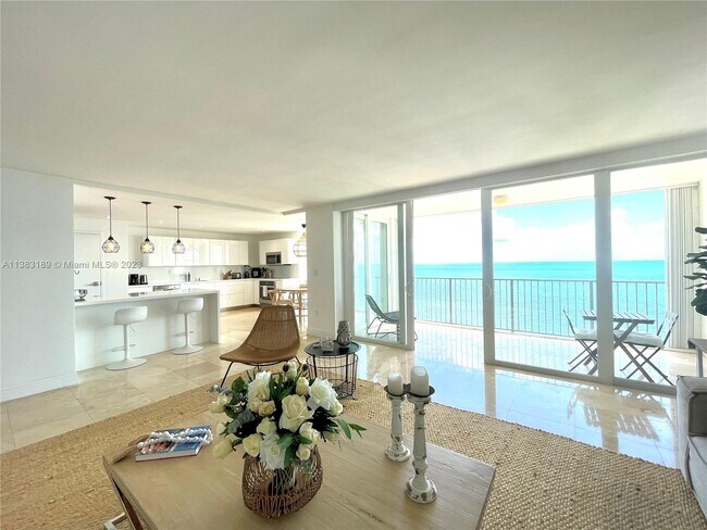 Building Photo - 881 Ocean Dr