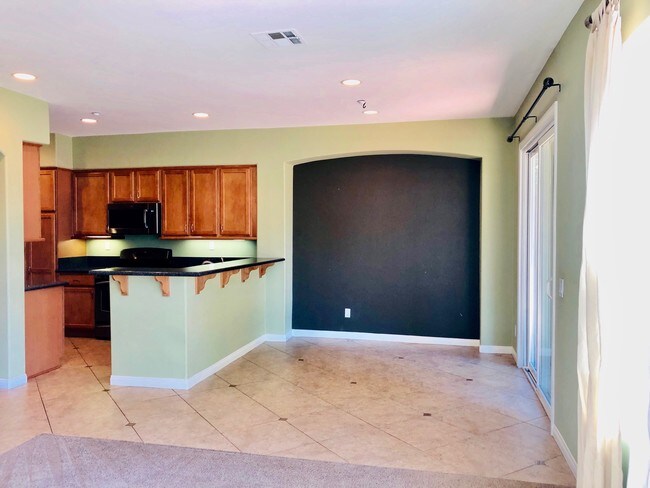 Foto del edificio - 1183 Highbluff Ave
