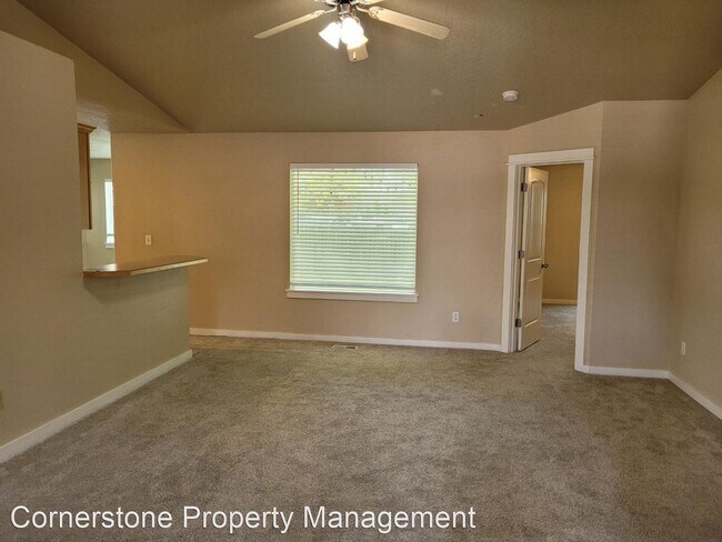 Foto del edificio - 3 br, 2 bath House - 18323 Admiral