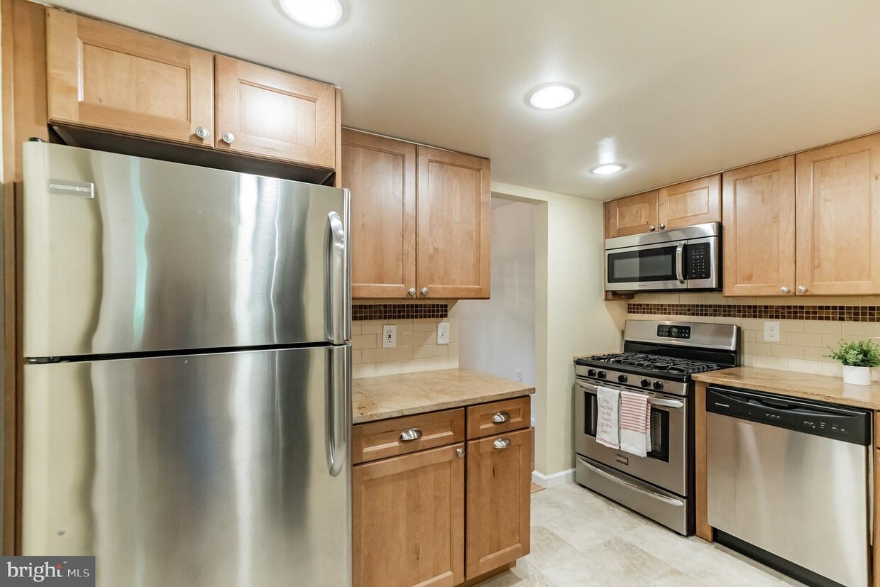 Foto principal - 1421 Northgate Square