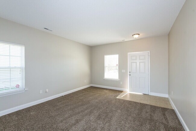 Foto del edificio - 13669 Coram Pl