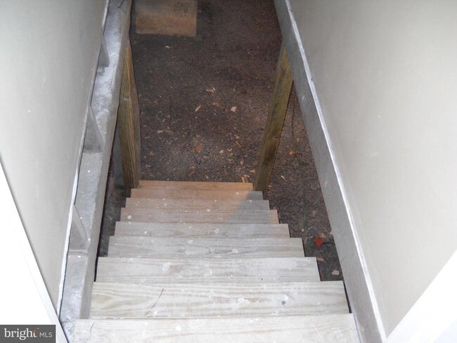 Foto del edificio - 662 Passage Rd