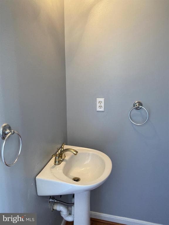 Building Photo - 2933 Ariel Ct
