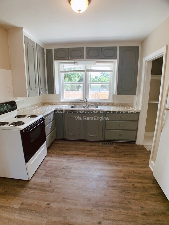 Foto del edificio - 437 W Murray St