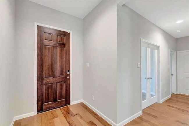 Building Photo - 18102 Humber River Ln