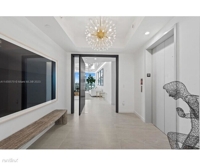 Foto del edificio - 4 br, 5 bath Condo - 851 NE 1st Ave # PH5212