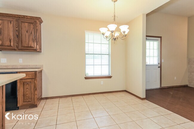 Foto del edificio - 521 SW 163rd Street