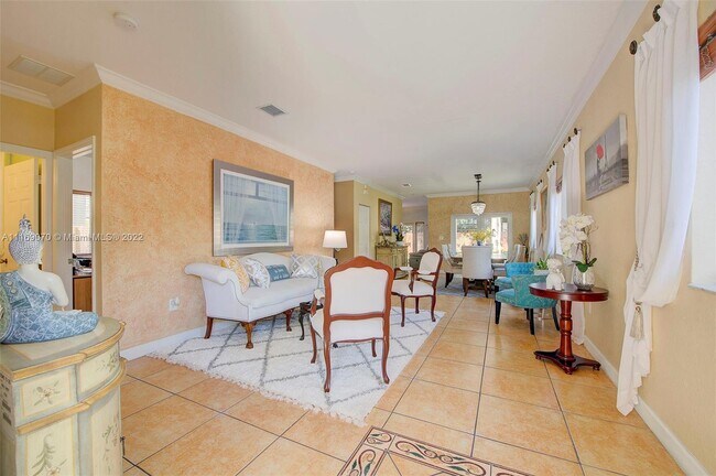 Foto del edificio - 3165 NE 3rd Dr