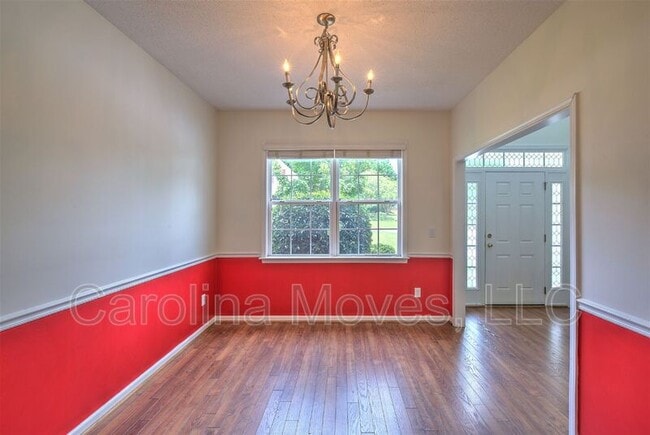 Building Photo - 140 Rounded Wing Dr