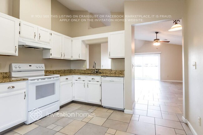 Foto del edificio - 10717 Brice Ct