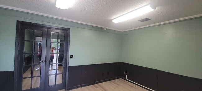 Building Photo - 7600 Pines Rd