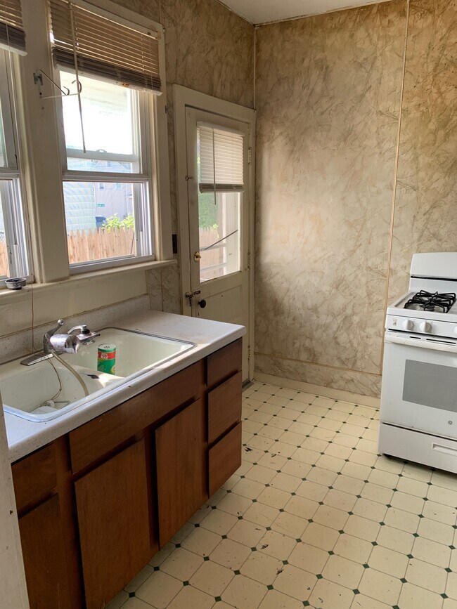 Foto del edificio - 115 Bullman St