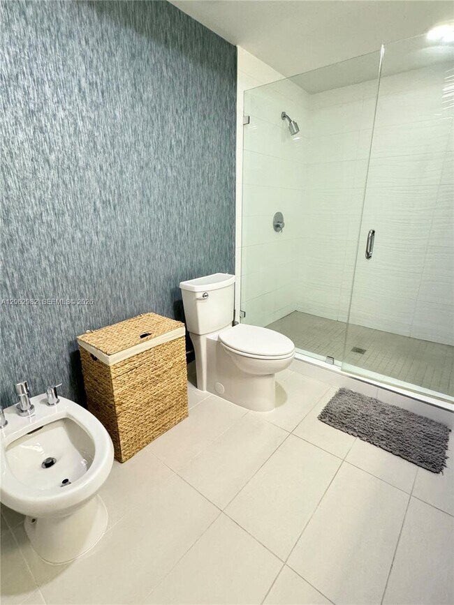 Foto del edificio - 7825 NW 107th Ave