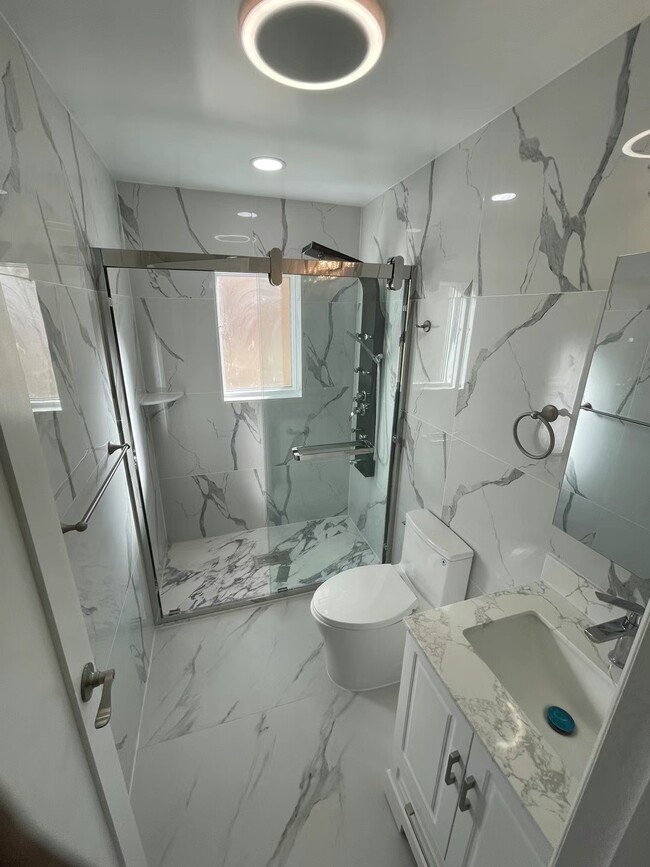 Building Photo - 200-01-201 26th Ave