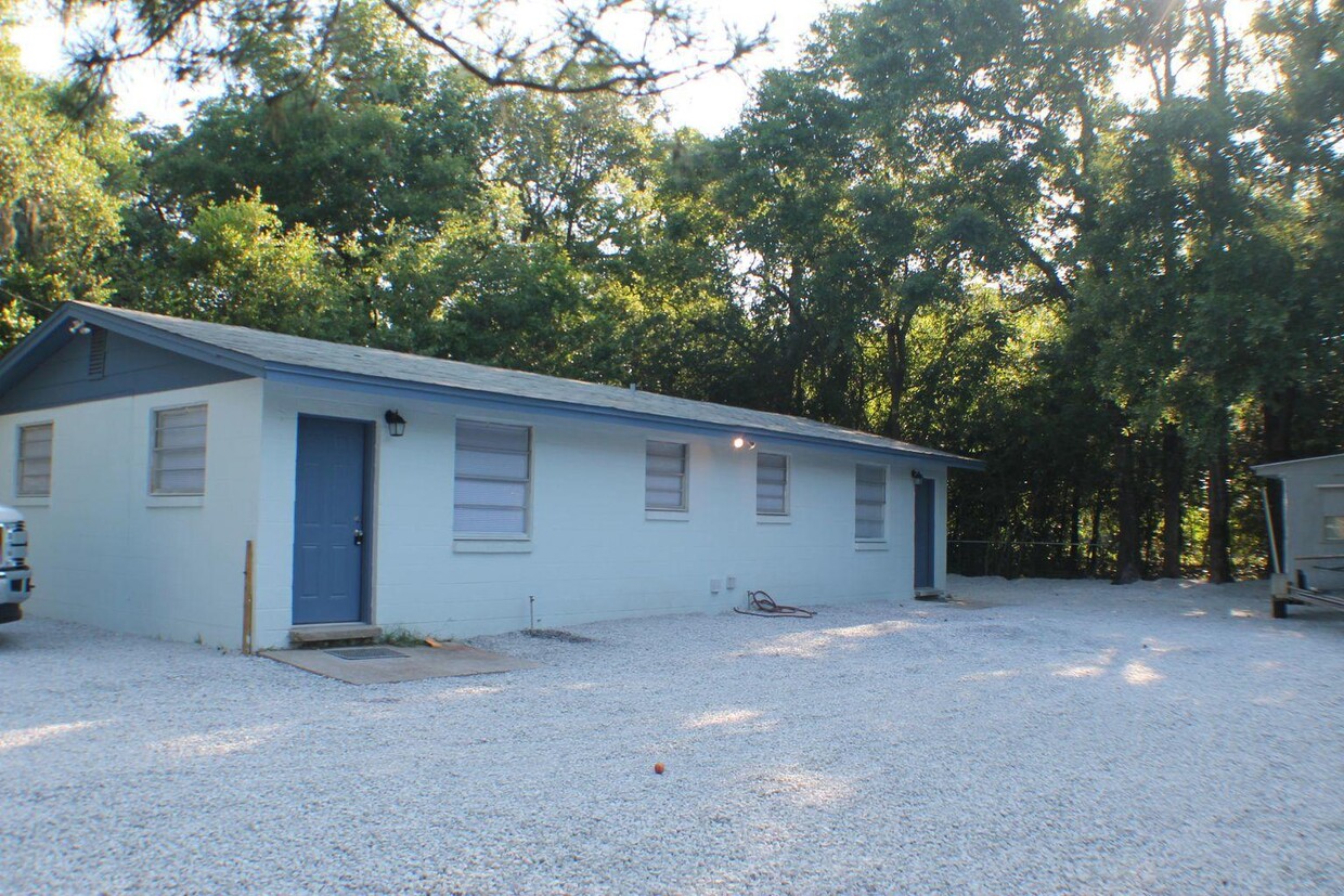 Primary Photo - 1114 Cedar Ave S