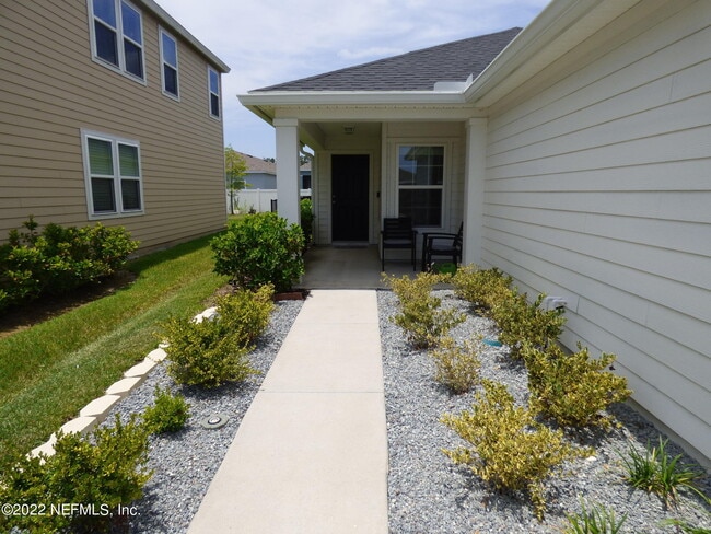 Foto del edificio - 313 Bluejack Ln