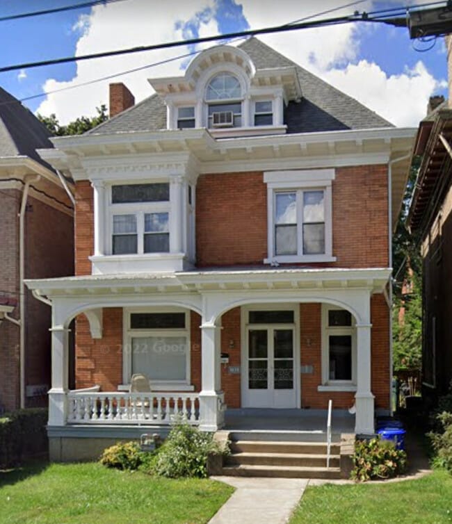 Building Photo - 1121 Portland St