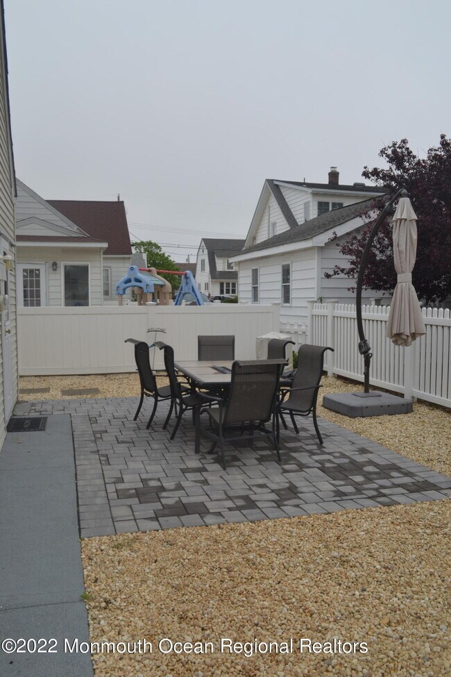 56 Brighton Ave, Seaside Park, NJ 08752 Townhome Rentals in Seaside