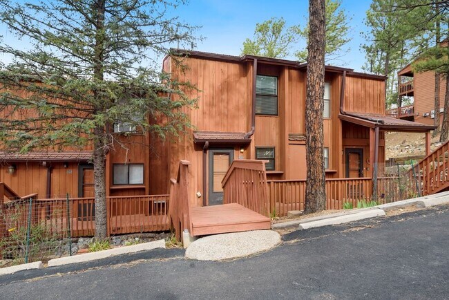 Foto del edificio - 604 White Mountain Dr