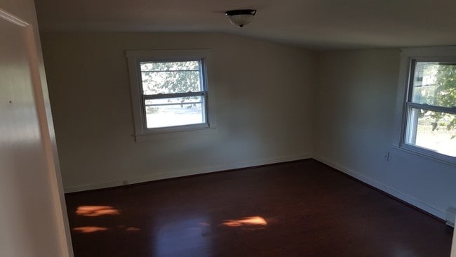 Building Photo - 87 Cherry Alley