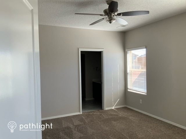 Building Photo - 5852 Colfax Pl NE
