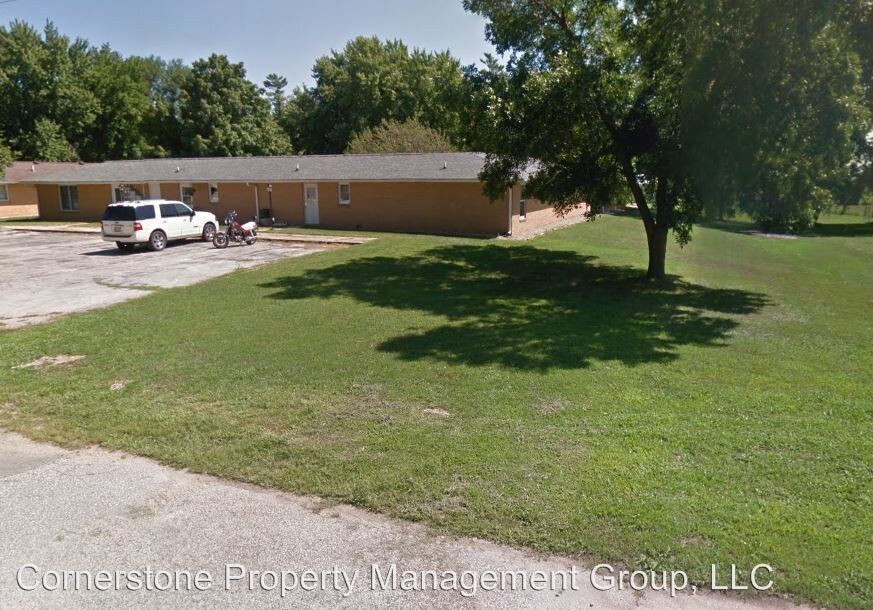 Primary Photo - 501 College Ave