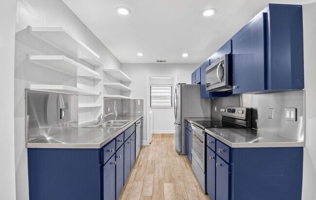 Foto del edificio - 725 Heron Dr