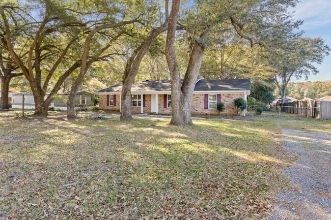 Foto del edificio - 3281 Woodard Dr