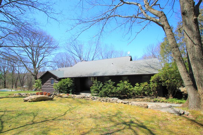 Building Photo - 1 Pine Hill Trail