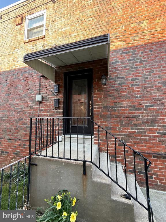 Foto del edificio - 9317 Cottage St