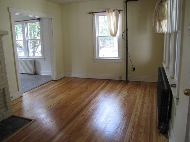 LIVING - 326 S Burrowes St