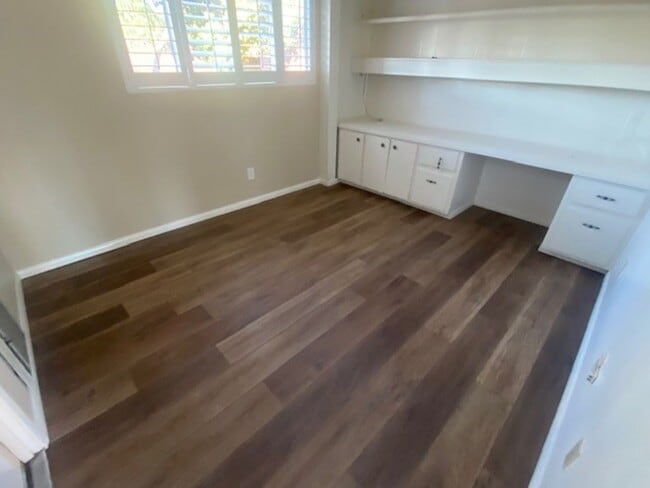 Building Photo - Large Home in Well Established Chula Vista Neighborhood