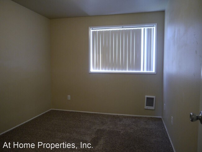 Foto del edificio - 2420-2430 Oak St SE